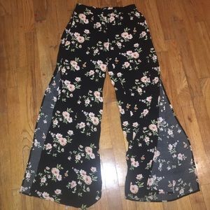 Forever 21 Boho Floral Print Pants